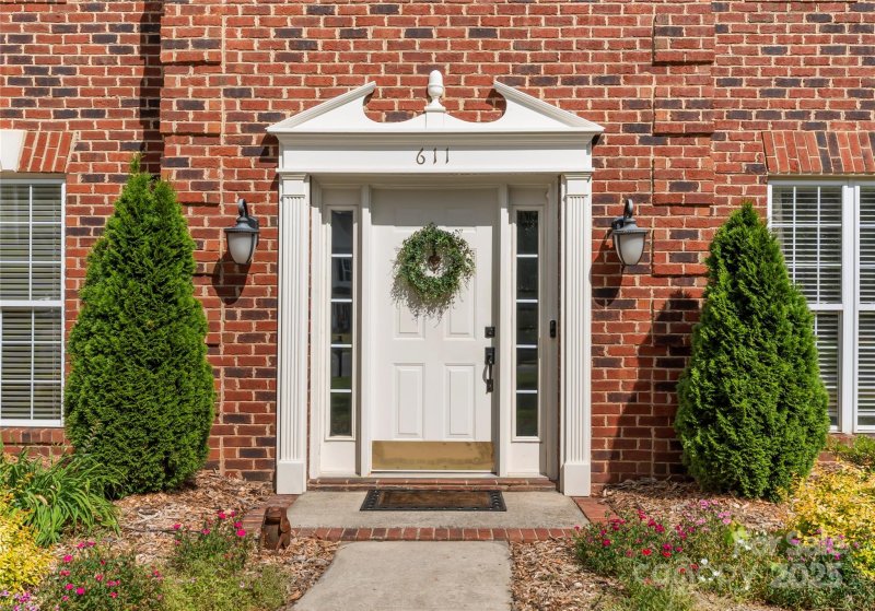 Property image 2 at 611 Meadow Lake Drive, Matthews, NC 28105