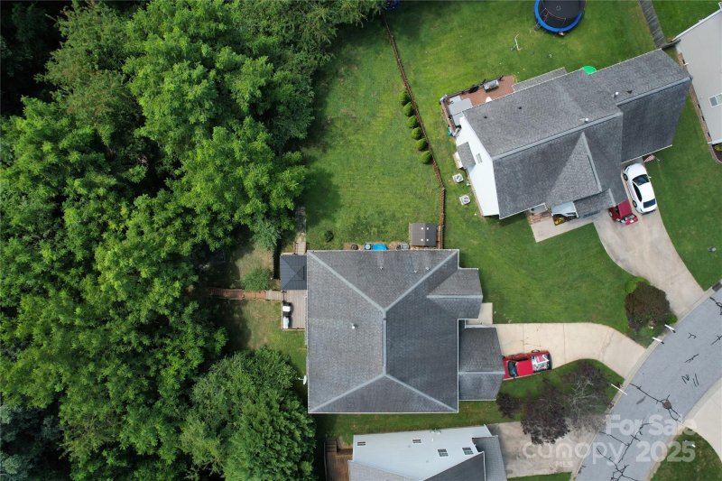 Property image 2 of 8 Secrest Drive in Waightstill Mountain, Arden, NC 28704