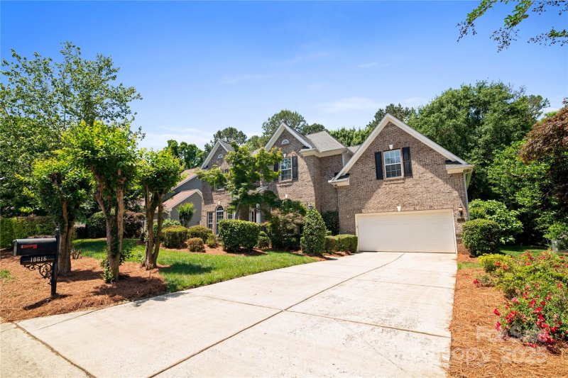 Property image 4 at 10616 Back Ridge Road, Charlotte, NC 28277