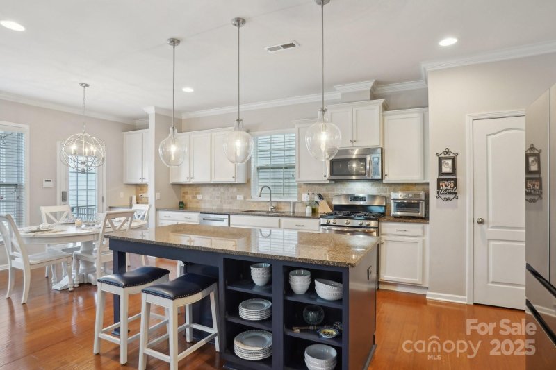 Property image 2 at 10401 Royal Winchester Drive, Charlotte, NC 28277