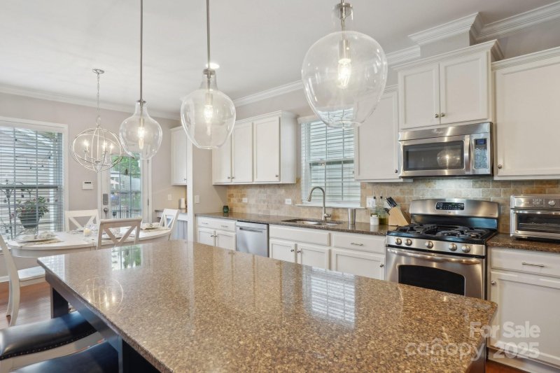 Property image 3 at 10401 Royal Winchester Drive, Charlotte, NC 28277