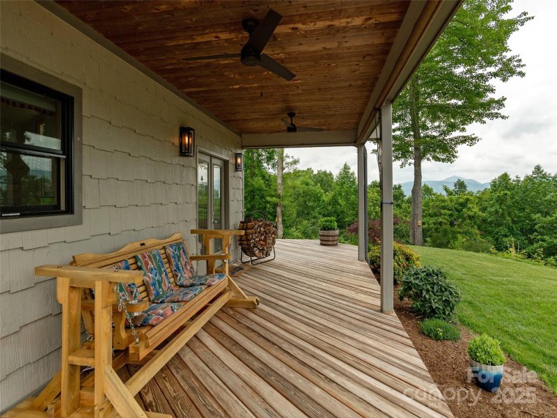 Property image 4 at 645 Silverglen Way, Hendersonville, NC 28792