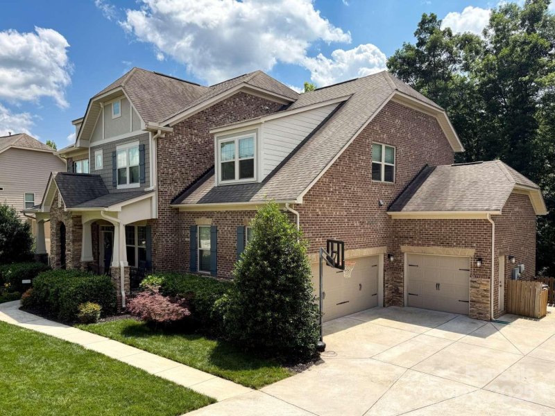 Property image 2 of 4006 Tremont Drive in Crismark, Indian Trail, NC 28079