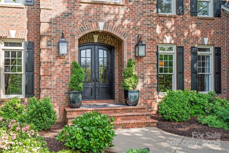 Property image 2 at 14701 Jockeys Ridge Drive, Charlotte, NC 28277