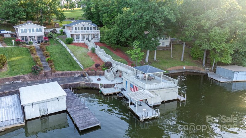 River Haven, Albemarle community