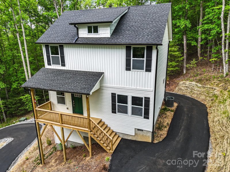 Property image 5 at 19 N Willow Wood Trail, Hendersonville, NC 28739