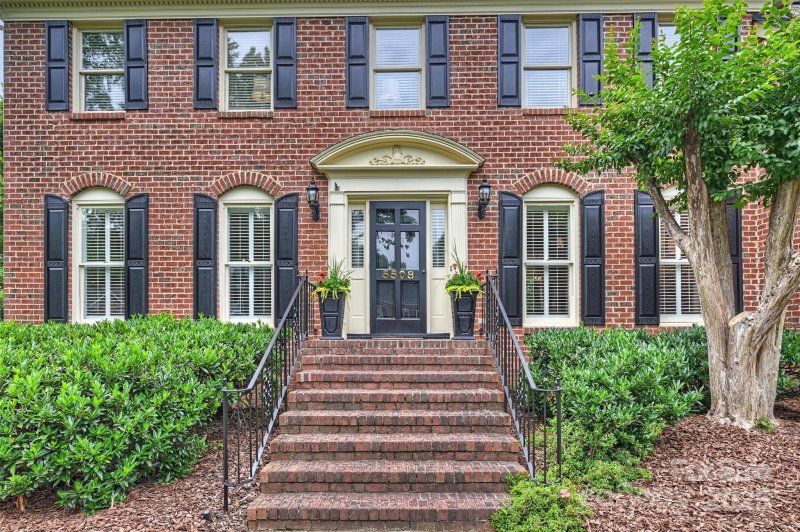 Property image 2 at 5508 Kincross Lane, Charlotte, NC 28277