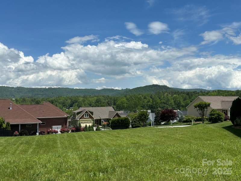 Vista at Blacksmith Run, Hendersonville Community