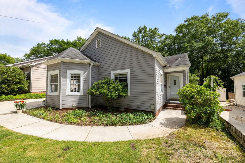 Property image 3 at 509 W Sixth Avenue, Gastonia, NC 28052