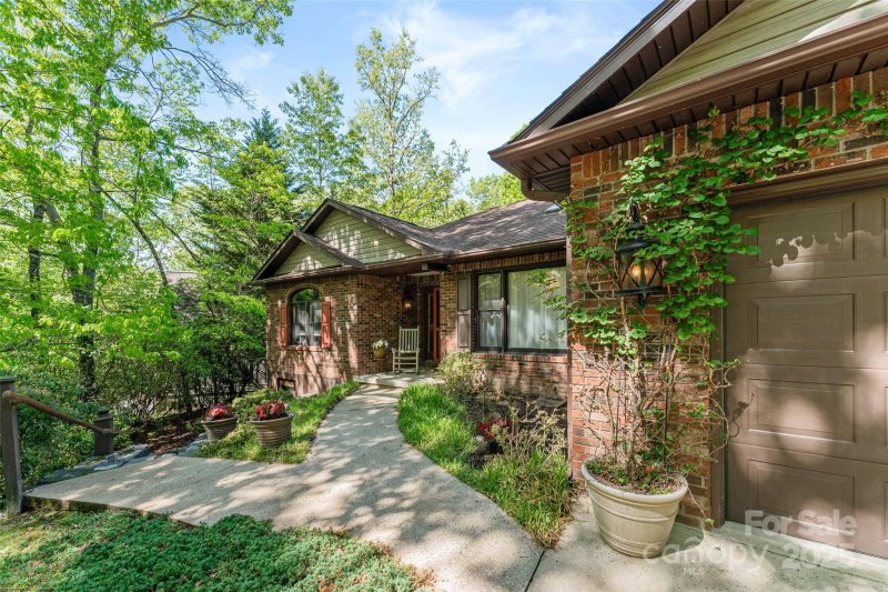 Property image 2 at 542 Soquili Drive, Brevard, NC 28712