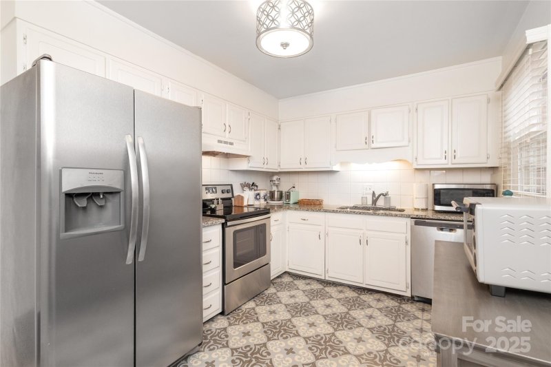 Property image 4 at 8306 Knights Bridge Road, Charlotte, NC 28210