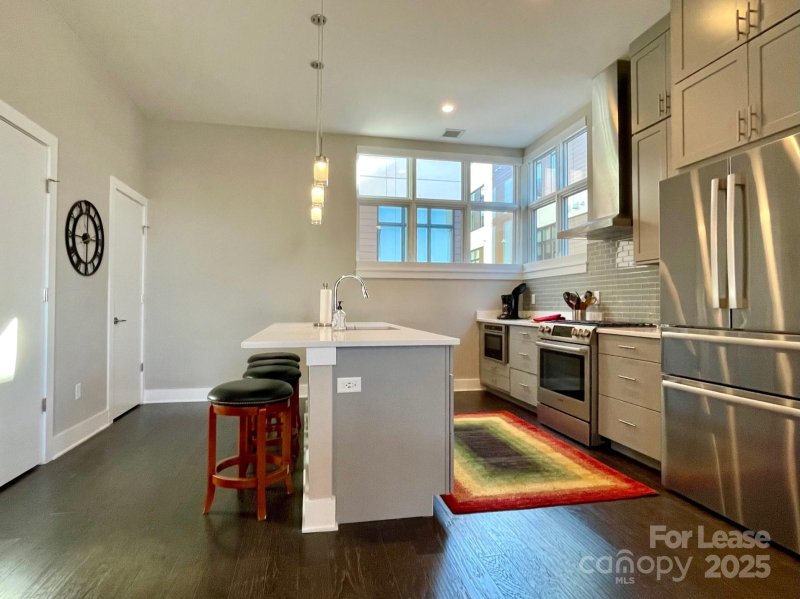 Property image 4 at 2 Bauhaus Court, Asheville, NC 28801