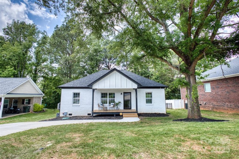 Property image 2 at 141 Ole Eastpointe Drive, York, SC 29745