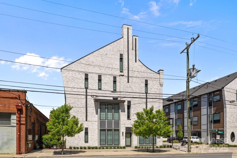 Property image 4 at 1207 Minter Place, Charlotte, NC 28203