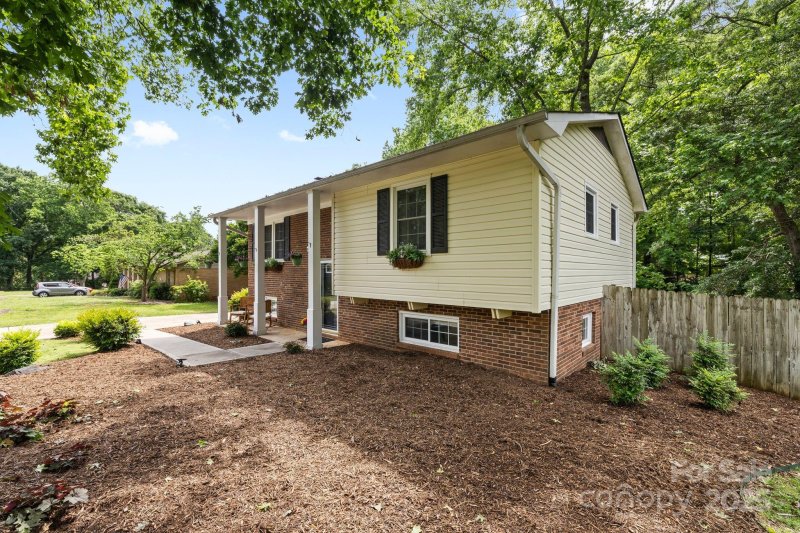 Property image 2 at 206 Pelham Lane, Fort Mill, SC 29715