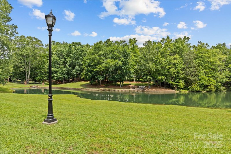 Property image 2 of 9831 Sedgefield Drive in Sedgefield, Waxhaw, NC 28173