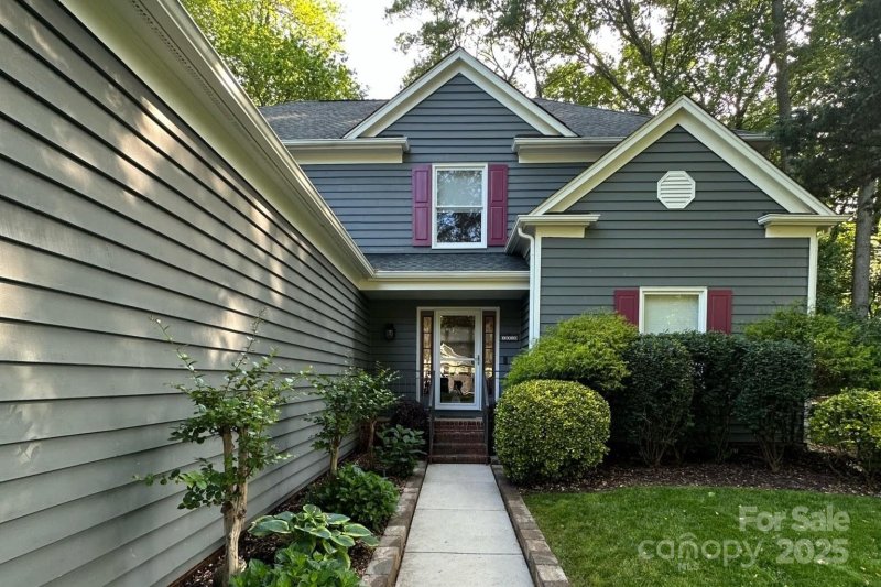 Property image 2 of 12610 Angel Oak Drive in Cedarfield, Huntersville, NC 28078