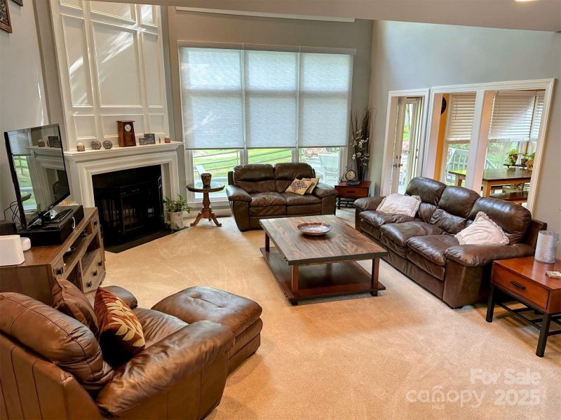 Property image 4 of 12610 Angel Oak Drive in Cedarfield, Huntersville, NC 28078