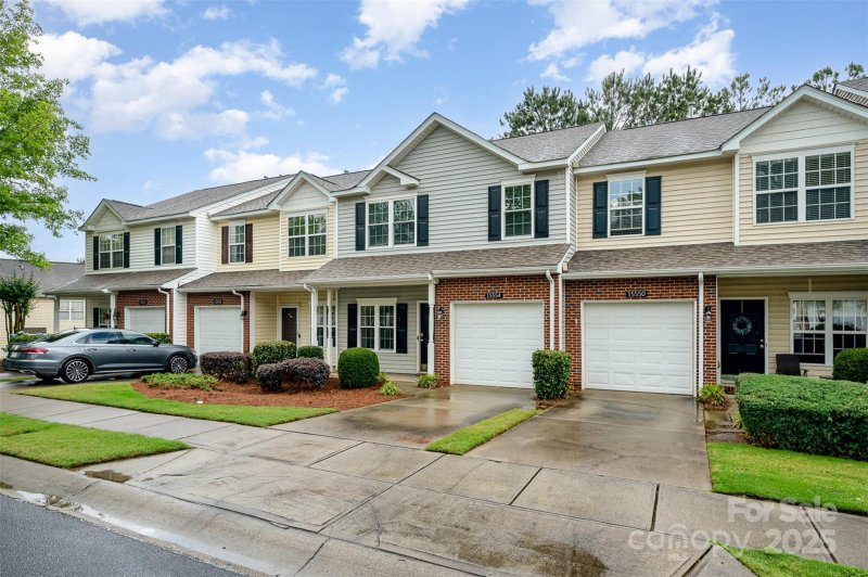 Property image 2 at 15554 Stronvar House Lane, Charlotte, NC 28277