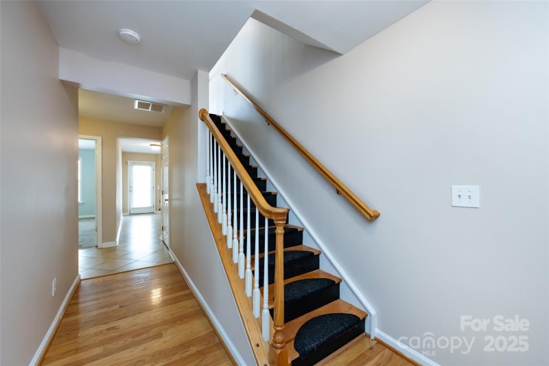 Property image 5 at 15623 Sir Charles Place, Charlotte, NC 28277