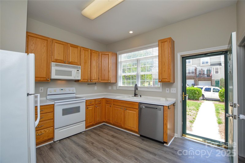 Property image 4 at 105 Woodsong Lane, Mooresville, NC 28117