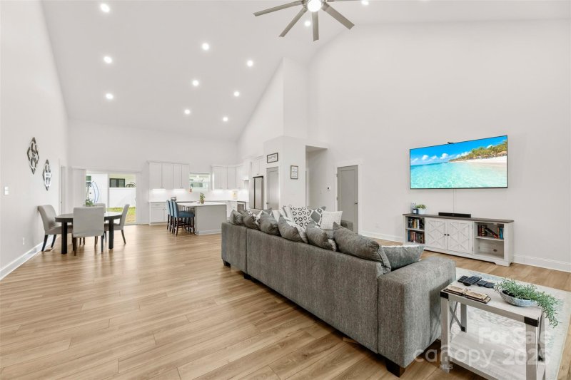 Property image 2 at 7683 Sarah Drive, Denver, NC 28037