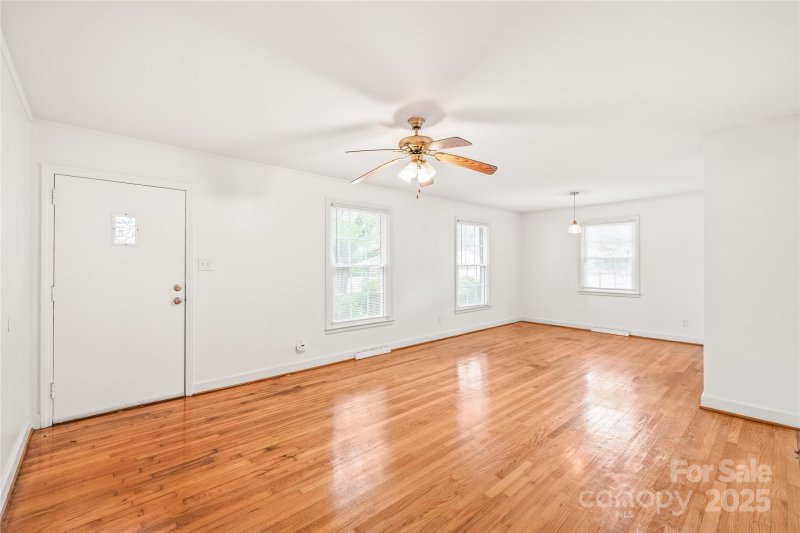 Property image 5 at 1320 Hartford Avenue, Charlotte, NC 28209