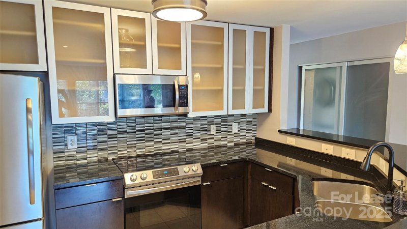 Property image 4 at 517 N Graham Street, Charlotte, NC 28202