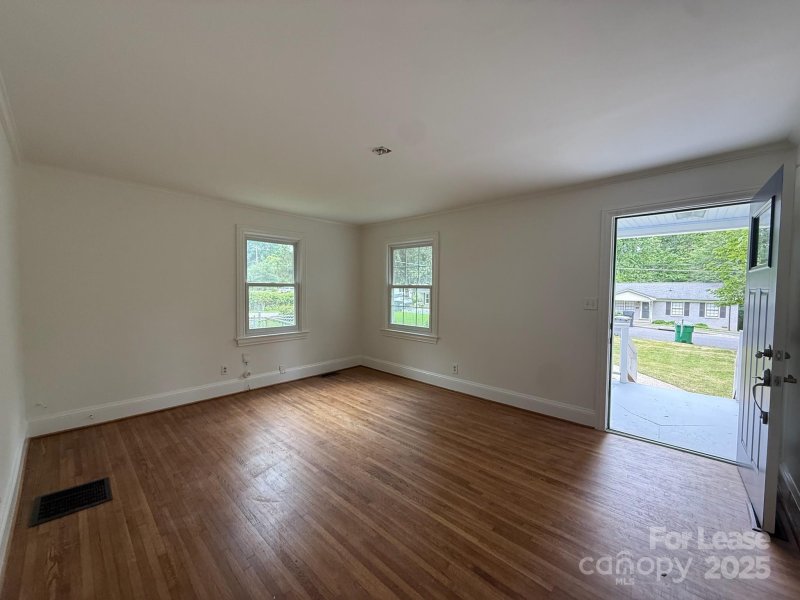 Property image 4 at 1716 Dallas Avenue, Charlotte, NC 28205