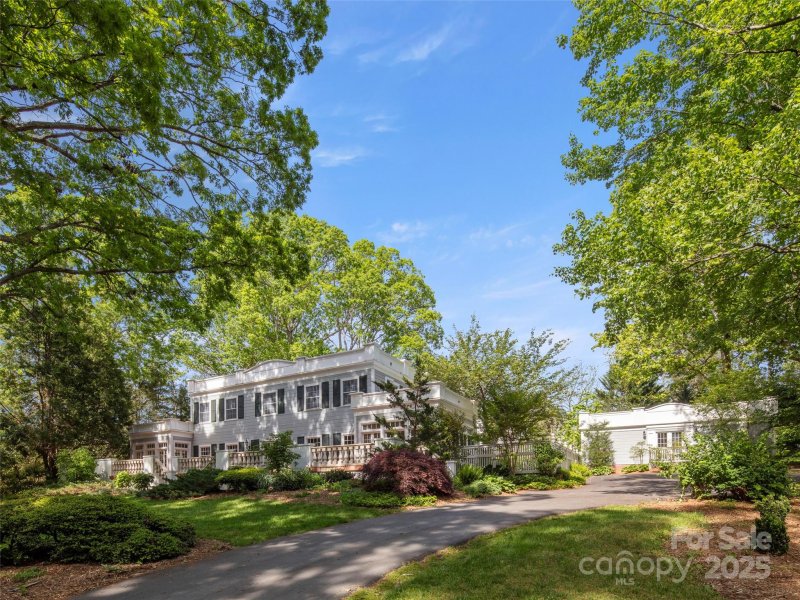 Property image 2 at 316 Vanderbilt Road, Asheville, NC 28803
