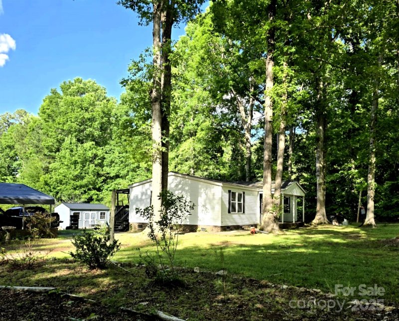 Property image 2 at 850 Meadowbend Drive, York, SC 29745
