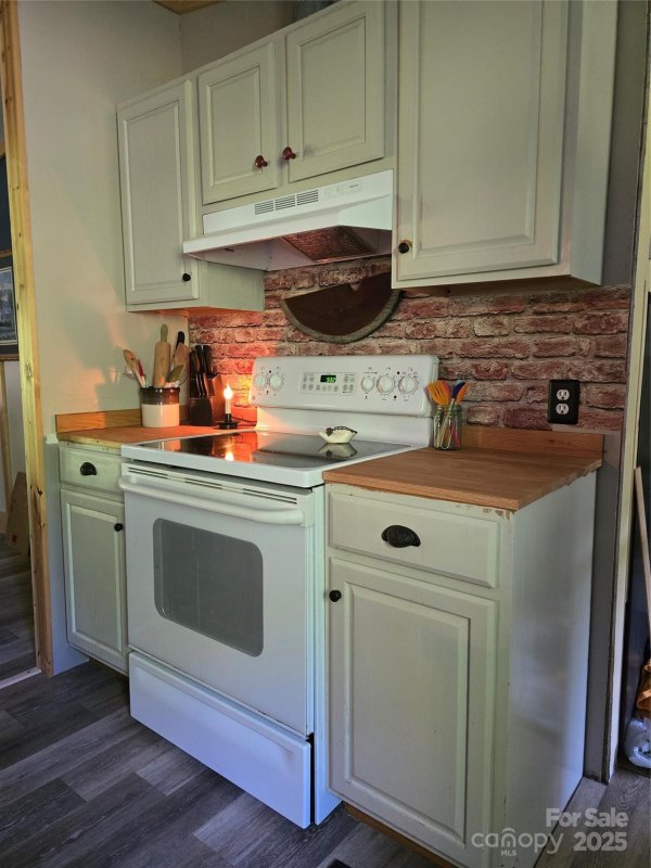 Property image 3 at 850 Meadowbend Drive, York, SC 29745