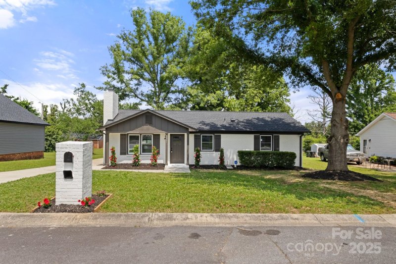 Property image 2 at 1067 Winchester Drive, Rock Hill, SC 29730