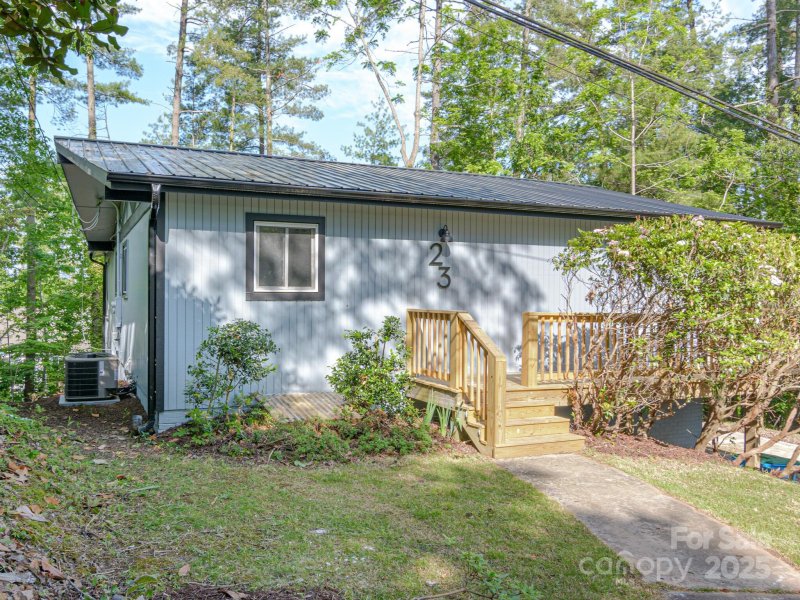 Property image 3 at 23 Leisure Mountain Road, Asheville, NC 28804