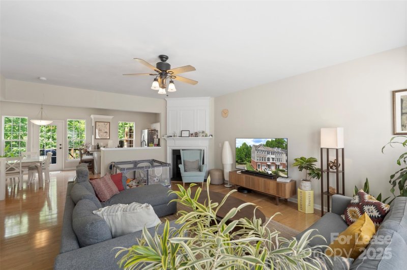 Property image 3 at 5405 Werburgh Street, Charlotte, NC 28209