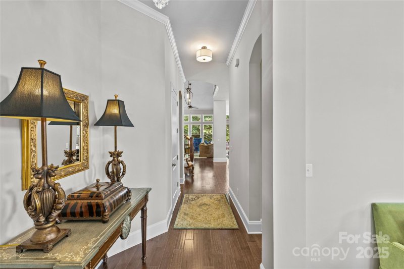 Property image 5 of 9750 Briarwick Lane in Southridge, Charlotte, NC 28277