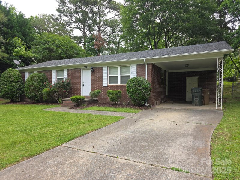 Property image 2 at 409 Anne Avenue, Waxhaw, NC 28173