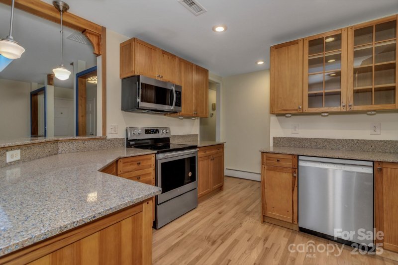 Property image 4 at 8 Chunns View Drive, Asheville, NC 28805