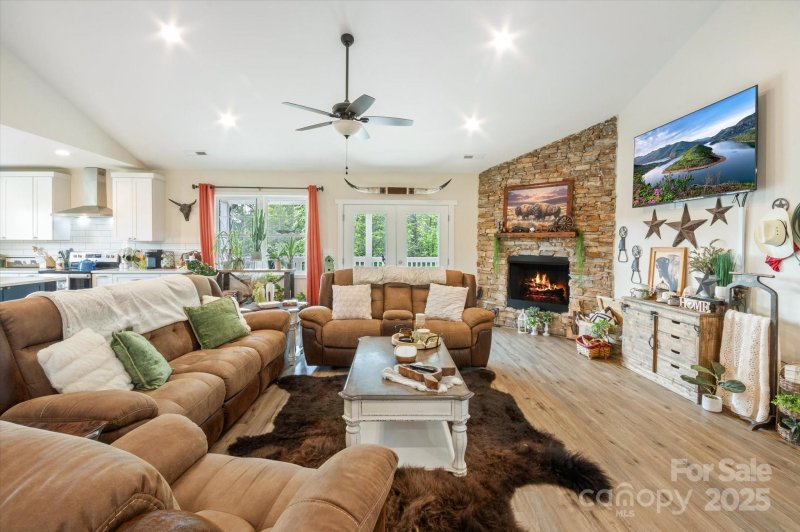 Property image 5 of 78 Grace Estates Drive in Grace Estates, Marion, NC 28752