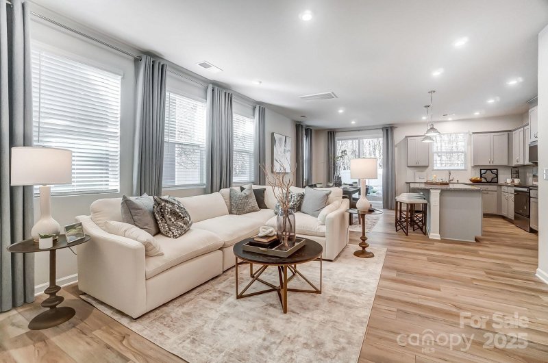 Property image 3 of 292 Laura Elizabeth Lane in Arbor Chase, Clover, SC 29710