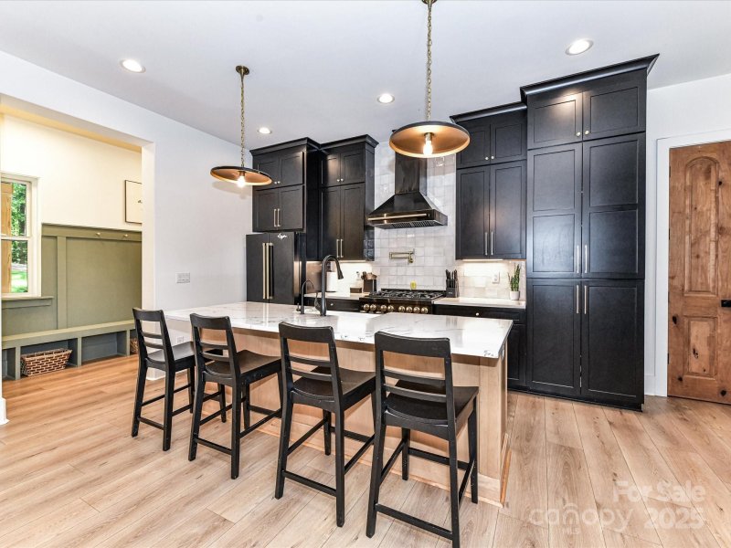 Property image 3 of 167 Greenbay Road in Greenbay Forest, Mooresville, NC 28117