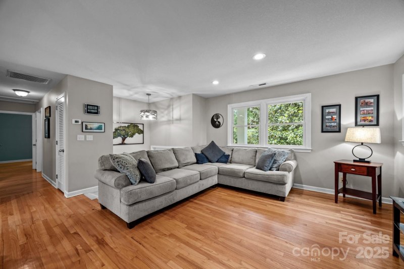 Property image 5 at 931 Indian Hill Road, Hendersonville, NC 28791