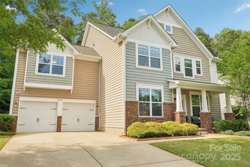 Property image 2 of 5812 Dinsmore Lane in Stowe Pointe, Belmont, NC 28012