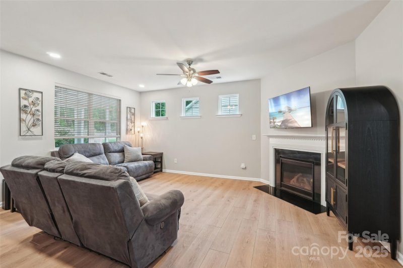 Property image 5 of 5812 Dinsmore Lane in Stowe Pointe, Belmont, NC 28012