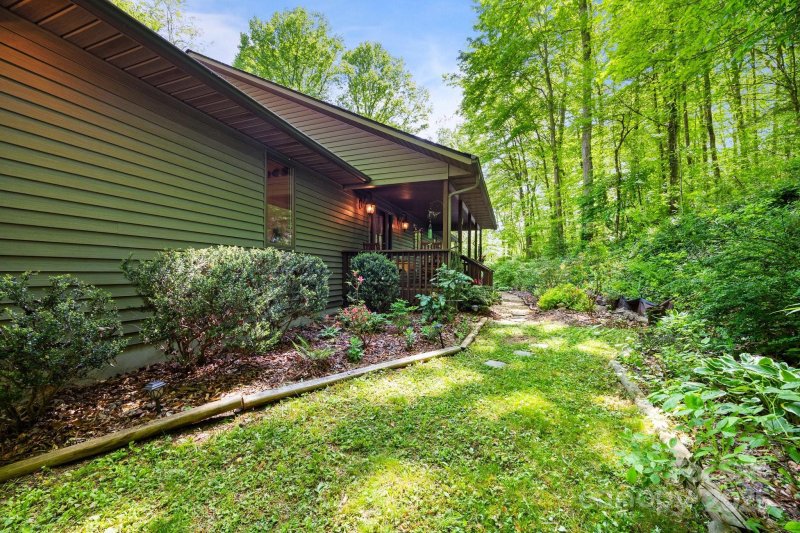 Property image 4 at 81 Corbin Shady Lane, Waynesville, NC 28785