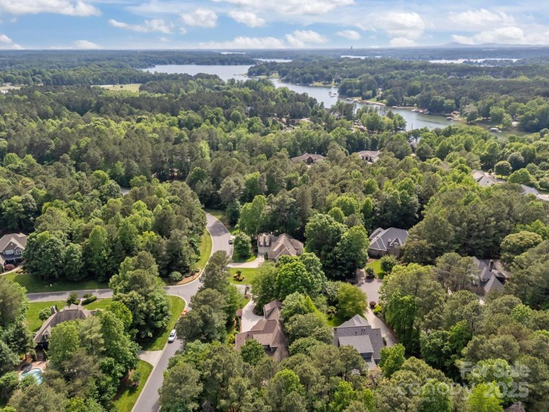 Property image 4 at 104 Golden Bell Court, Mooresville, NC 28117