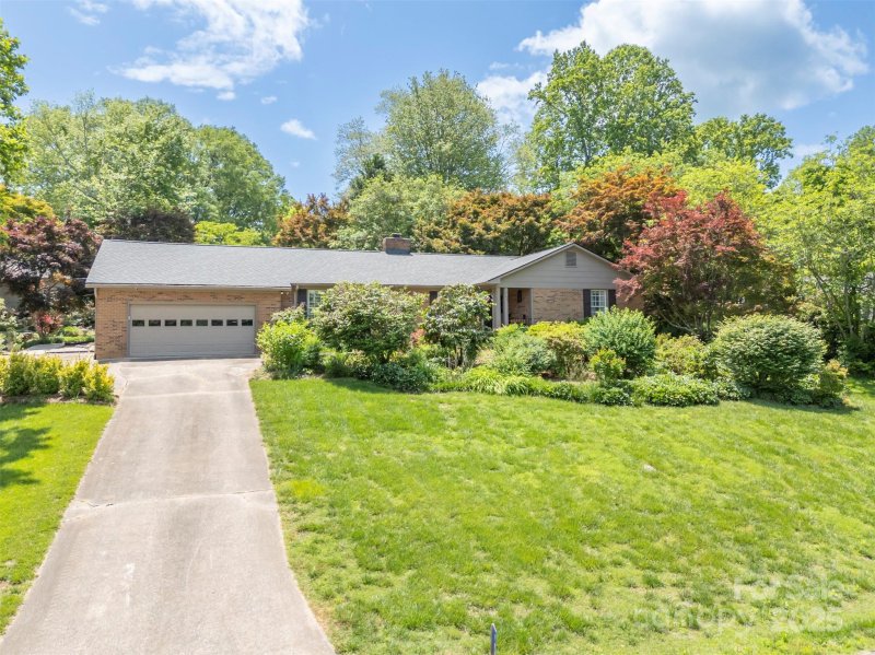 Property image 4 of 147 Anne Street in Forest Hills, Rutherfordton, NC 28139