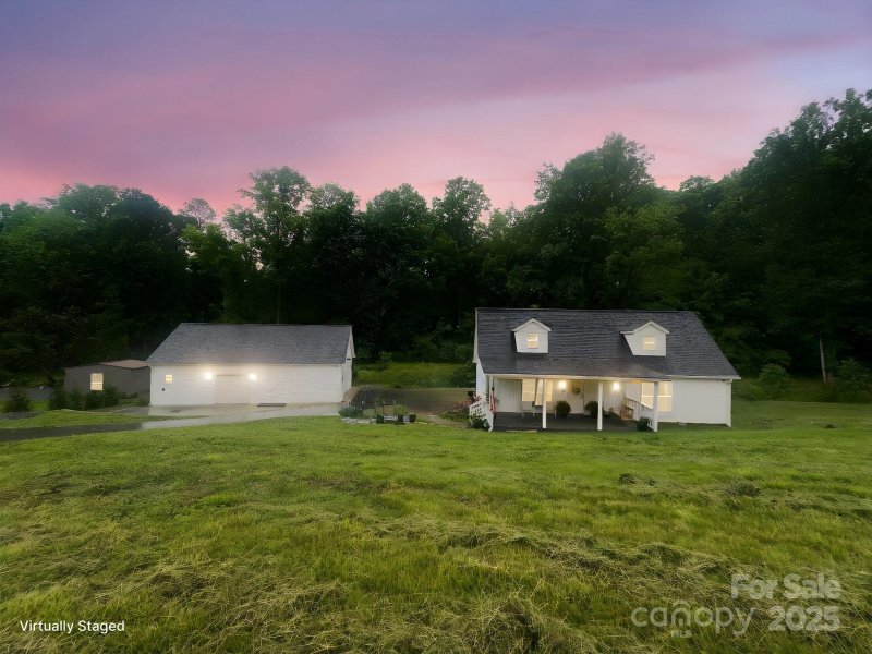 Property image 2 at 1135 Brook Path Trail, Denver, NC 28037