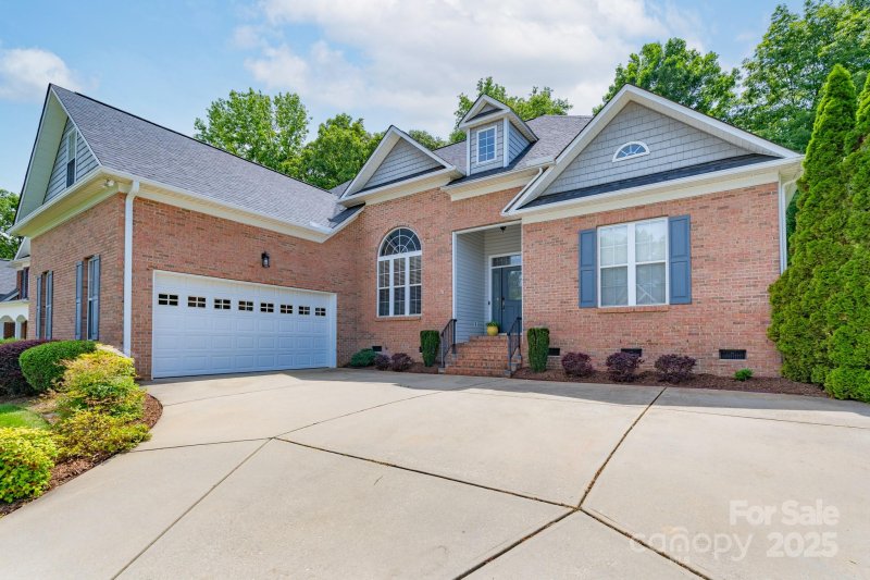 Property image 2 at 1643 Essex Hall Drive, Rock Hill, SC 29730
