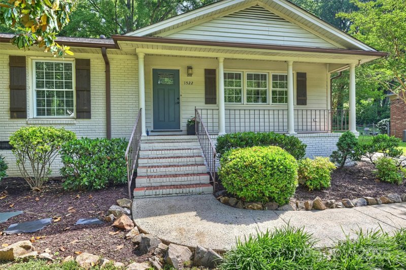 Property image 2 at 1522 Barberry Court, Charlotte, NC 28211